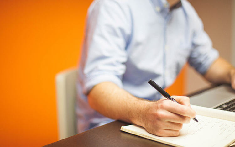 Миграция данных между несколькими разработчиками